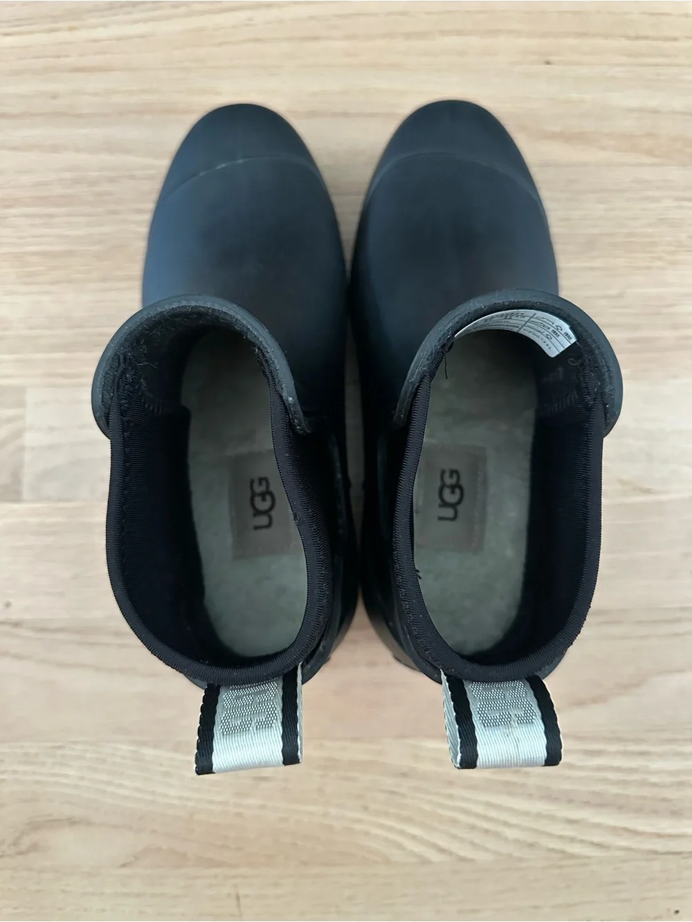 UGG Droplet Waterproof Rain Boots Size 6